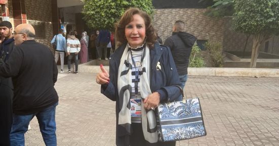عضو الجمعية المصرية اللبنانية لرجال الأعمال: مشاركة المرأة بالانتخابات تعكس الوعى