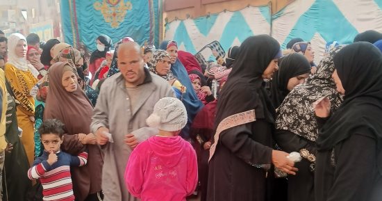 إقبال كثيف من السيدات على لجنة مدرسة النيل بمركز أخميم فى سوهاج 