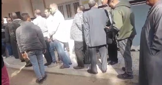توافد كبير على لجنة الشهيد محمد جمال فى ثانى أيام انتخابات الرئاسة بقنا