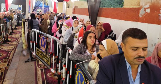 محافظ القاهرة: المشاركة بالانتخابات لها دور إيجابى فى مسيرة الوطن الديمقراطية
