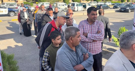 إقبال كثيف فى اليوم الثاني بالانتخابات الرئاسية بالشيخ زايد.. صور 