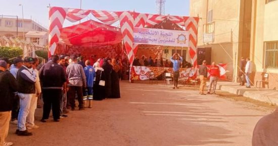إقبال كبير من الناخبين على لجان المغتربين فى دمياط