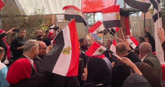 بالزغاريد.. ناخبو بولاق الدكرور يدلون بأصواتهم فى ثالث أيام الانتخابات.. صور
