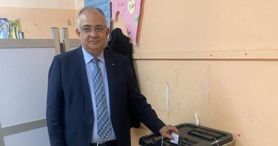 حسام صالح يدلى بصوته في الانتخابات الرئاسية 2024.. صور