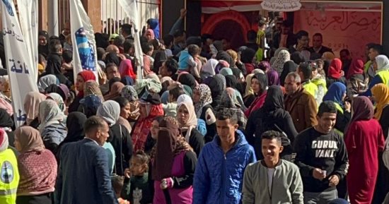 ملحمة وطنية بلجان 6 أكتوبر.. الجد يرافق أبناءه وأحفاده للمشاركة بالعرس الديمقراطي.. رؤساء اللجان: الوطنية للانتخابات نجحت بتنظيم العملية الانتخابية بشكل يليق بالوطن.. والمواطنون يصطحبون المزمار البلدي باللجان
