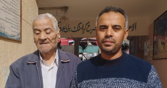 مسن كفيف بالشرقية بعد التصويت فى الانتخابات الرئاسية: كلنا فداء لمصر.. صور