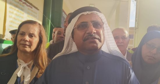 رئيس البرلمان العربى يتفقد عددا من اللجان الانتخابية بالدقهلية.. صور