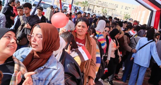 أول تقرير دولى عن الانتخابات الرئاسية فى مصر: العملية الانتخابية تمت بشفافية ونزاهة.. ائتلاف نزاهة يشيد بطباعة بطاقات انتخابية بطريقة "برايل".. ويؤكد: رصدنا كثافة كبيرة من الناخبين أمام مقار الاقتراع