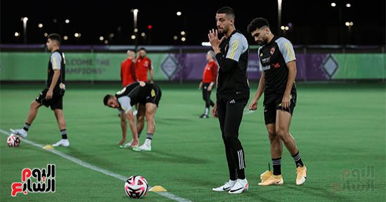 الأهلى يتدرب مرة واحدة في الإمارت قبل مواجهة سيراميكا بالسوبر المصري