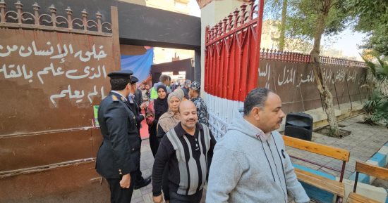 توافد الناخبين على لجان العباسية للمشاركة فى انتخابات الرئاسة.. صور