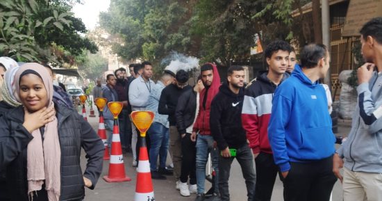 رئيس حى مصر الجديدة يدلى بصوته فى الانتخابات الرئاسية  