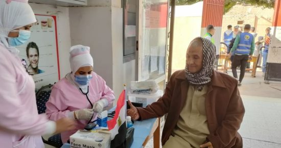الرعاية الصحية: خدمات طبية للناخبين بمحيط مقار لجان انتخابات الرئاسة 