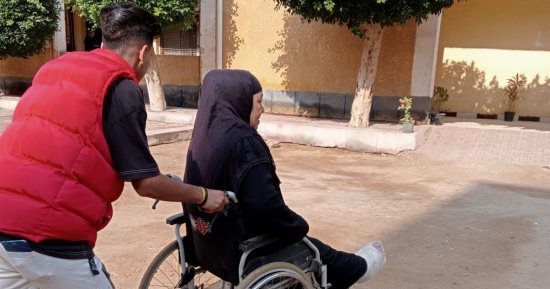 سيدة مسنة بـ"الجبس" تشارك فى انتخابات الرئاسة بالحوامدية.. صور