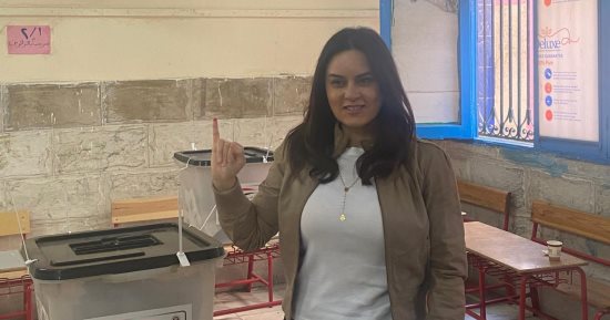 رشا مهدى: شكل أعداد الناخبين فى اليوم الثالث يفرح والناس بتشارك بسعادة