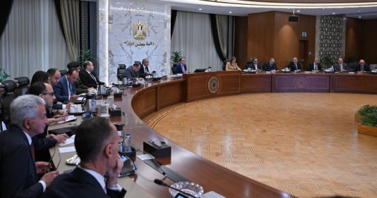 رئيس الوزراء: التوافق على عدد من السلع سنعمل معا لإقرار أسعار عادلة لها