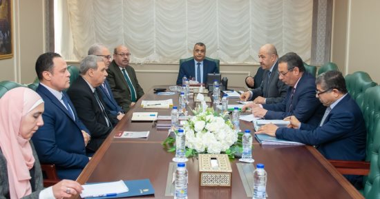 وزير الإنتاج الحربى يتابع خطة تطوير شركة "الصيانة والتوريدات" بالوزارة