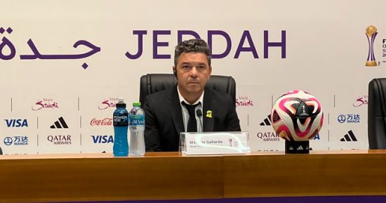 اتحاد جدة يستقر على إقالة جاياردو نهاية الموسم
