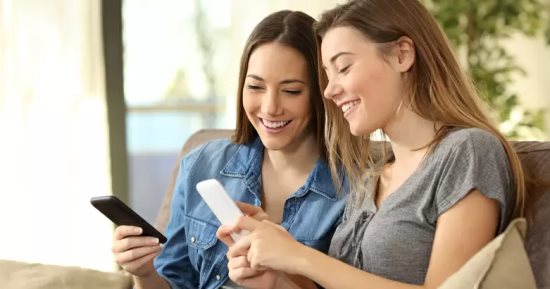 4 أبراج تحرص على التواصل مع أشقائها بشكل يومى.. أبرزها السرطان