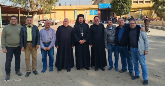 الأنبا باخوم يزور سجنى أبو زعبل قبل الاحتفال بعيد الميلاد المجيد