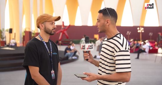 المخرج عزيز زرومبة: سعيد بمشاركتي في مهرجان الجونة وهو إضافة لي.."فيديو"