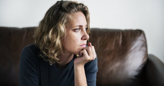 5 نصائح لنجاح العلاقة مع حبيب عانى من الإهمال العاطفى فى الطفولة