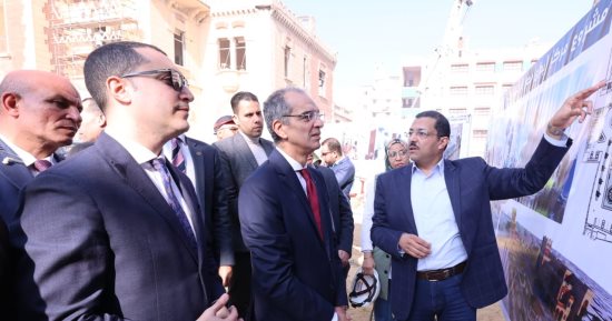 وزير الاتصالات يتفقد إنشاء مركز إبداع مصر الرقمية "كريتيفا" بقصر الملك فؤاد الأول 
