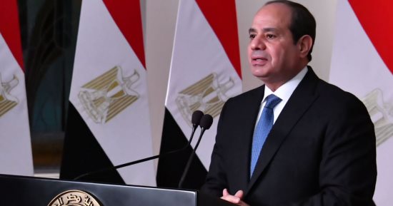 الرئيس السيسى: المرأة المصرية تثبت كالعادة أنها صوت الضمير الوطنى