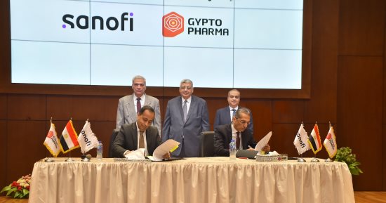 توقيع اتفاقية بين شركة سانوفى مصر وجيبتو فارما لتوطين صناعة المستحضر الدوائي (بلافيكس®)