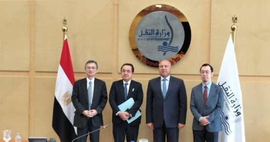وزير النقل يبحث مع سفير اليابان تقدم أعمال المرحلة الأولى للخط الرابع للمترو