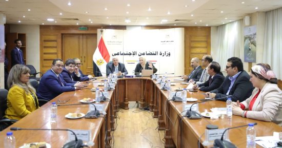 وزيرا التعليم والتضامن يبحثان التوسع فى دعم شباب الجامعات الأولى بالرعاية