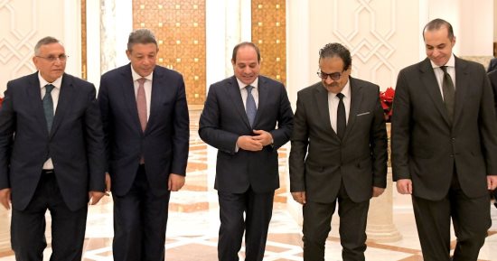 مرشحو الرئاسة يشيدون بلقاء الرئيس عبد الفتاح السيسي.. حازم عمر: يؤكد أن الانتخابات كانت منافسة لخدمة الوطن.. فريد زهران: يدعم التحول الديمقراطى.. عبد السند يمامة: ندعم الرئيس فى معارك البناء والتنمية.. صور