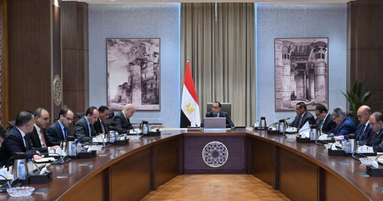رئيس الوزراء يوجه بضرورة الالتزام بتنفيذ مشروعات حياة كريمة فى توقيتاتها المحددة