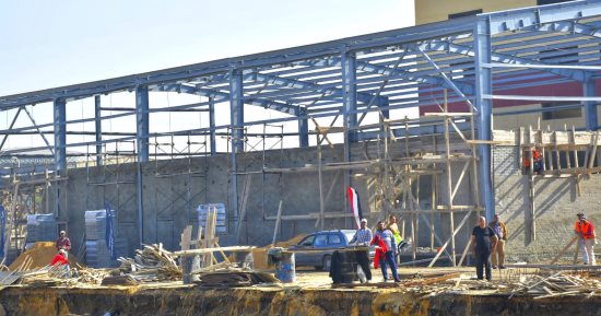 الصناعة تنمو فى بورسعيد التجارية.. قرب الانتهاء من أعمال إنشاء المجمع الصناعى الجديد جنوب المحافظة.. تخصيص الوحدات للمتقدمين وإقبال كبير من صغار المستثمرين.. والمحافظ: مجمع "3 يوليو" يوفر آلاف فرص العمل.. صور