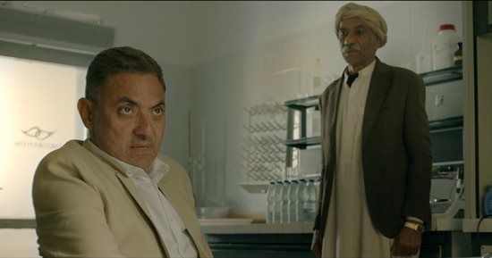 سيد رجب: فيلم "المعزة" يتحدث عن الطفولة وكرامة المرأة وتم تصويره فى واحة سيوة