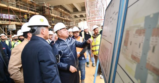 وزير النقل: تنفيذ خطة شاملة للاستغلال التجارى لمحطات وأعمدة المونوريل