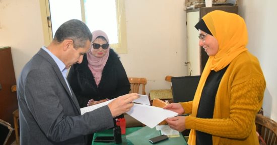 محافظ الغربية يتفقد الأسواق والمركز التكنولوجى لخدمة المواطنين بالسنطة