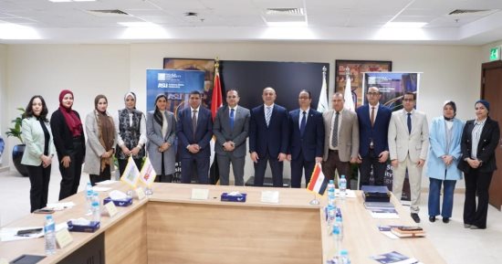 التخطيط وجامعة الجلالة يوقعان بروتوكول تعاون لتطوير القرى الأكثر احتياجًا 