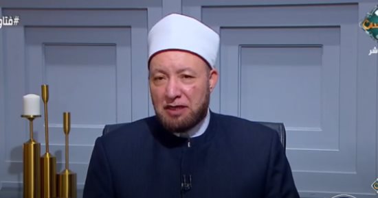 أمين الفتوى: إدخال السعادة على الوالدين أفضل عند الله من الزواج