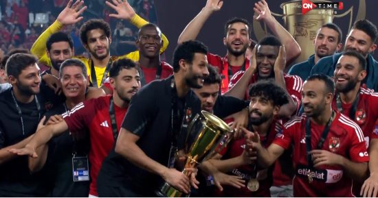 الأهلي يعود من الإمارات اليوم بعد التتويج بالسوبر المصري
