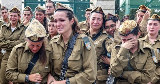 إعلام إسرائيلي: وحدات احتياط بالجيش بدأت البحث عن متطوعين للقتال فى غزة