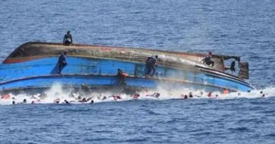 فقدان 8 أفراد من طاقم قارب صيد صينى بعد اصطدامه بناقلة