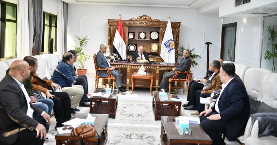 محافظ قنا يوجه بسرعة الانتهاء من مشروعات الخطة الاستثمارية