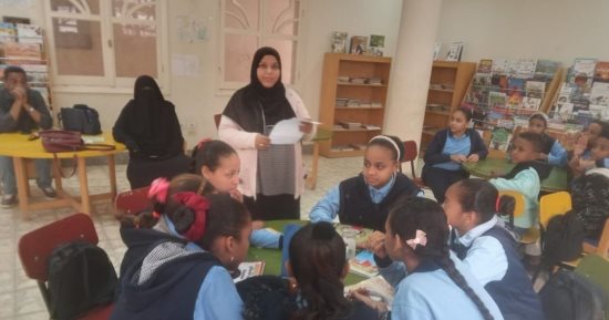 قصور ثقافة الأقصر تقدم محاضرات حول مواجهة القهر الفكرى للأبناء.. صور