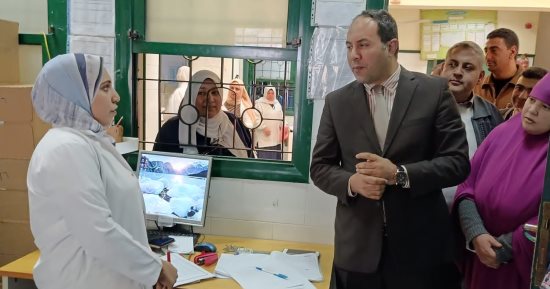 وكيل "صحة كفر الشيخ" يوجه بنقل عدد من العاملين لعدم الانتظام في العمل خلال جولته المرورية