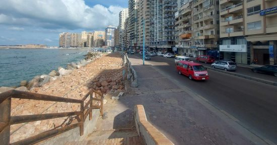 أجواء شتوية دافئة فى نهاية شهر كيهك بالإسكندرية.. سطوع الشمس وهدوء حركة الأمواج.. "طوبة" يبدأ 9 يناير ويتميز بالنوات شديدة الأمطار والبرودة.. تبدأ بنوة " الغطاس" وتنتهى بنوة "الكرم".. فيديو وصور