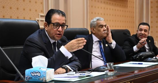 الطرق والكبارى: نستهدف ربط مخططات التنمية الشاملة بكل قطاعات الدولة