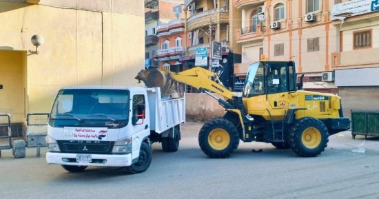 رفع 2018 طن قمامة و15 طن من تطهير الترع بـ14 مراكزا ومدينة فى كفر الشيخ