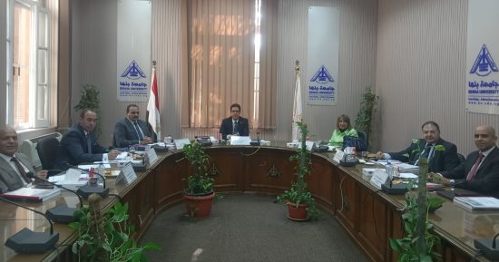 لجنة اختيار القيادات بجامعة بنها تستقبل المتقدمين للوظائف القيادية