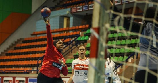 الأهلى يهزم الزمالك 26 / 22 فى قمة دورى سيدات كرة اليد