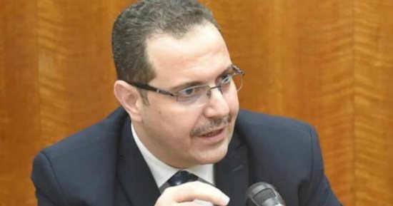نائب وزير الإسكان يهنئ البابا تواضروس الثانى وأقباط مصر بمناسبة عيد الميلاد